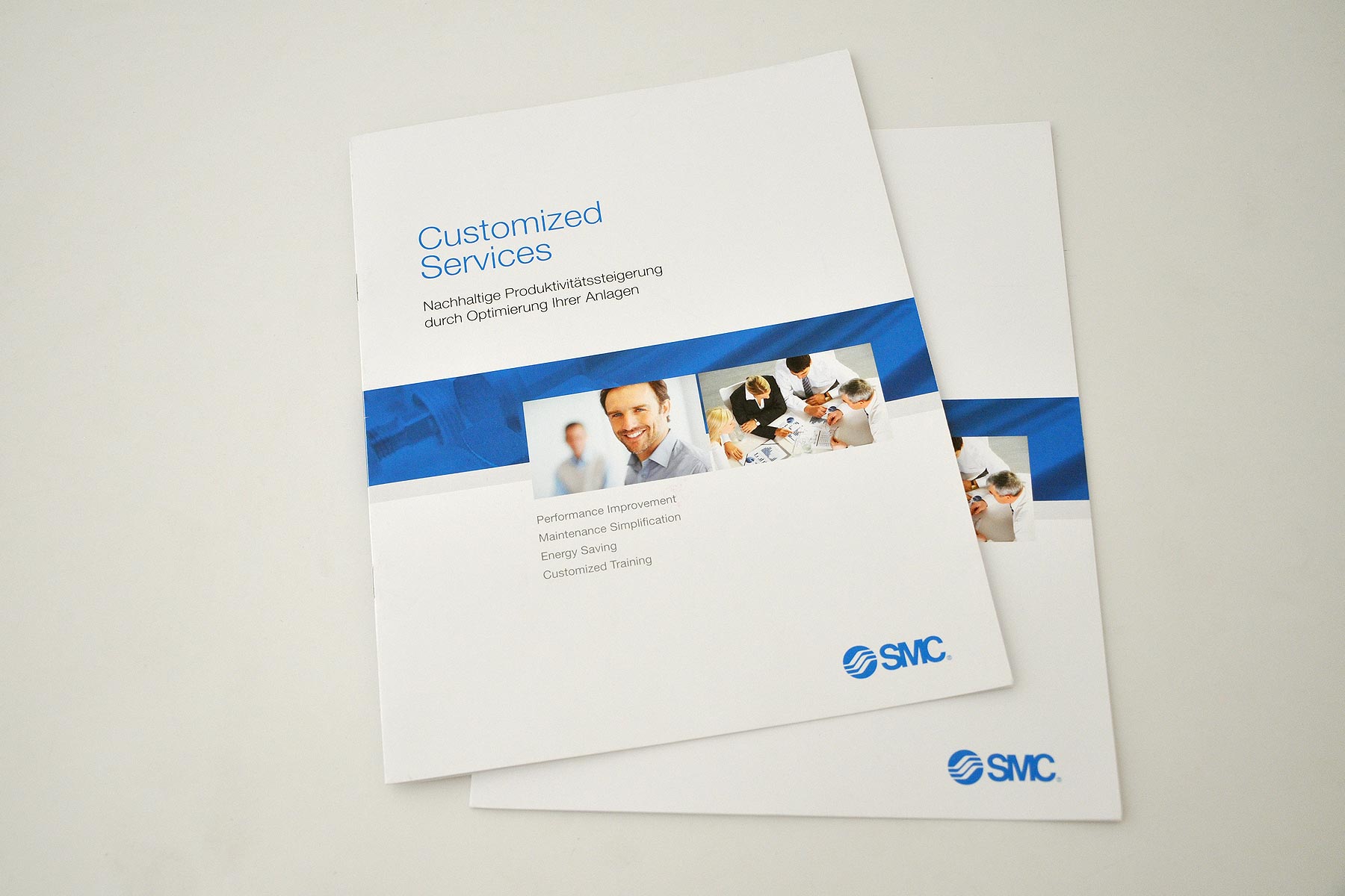 Cover Verkaufsfolder Customized Services SMC